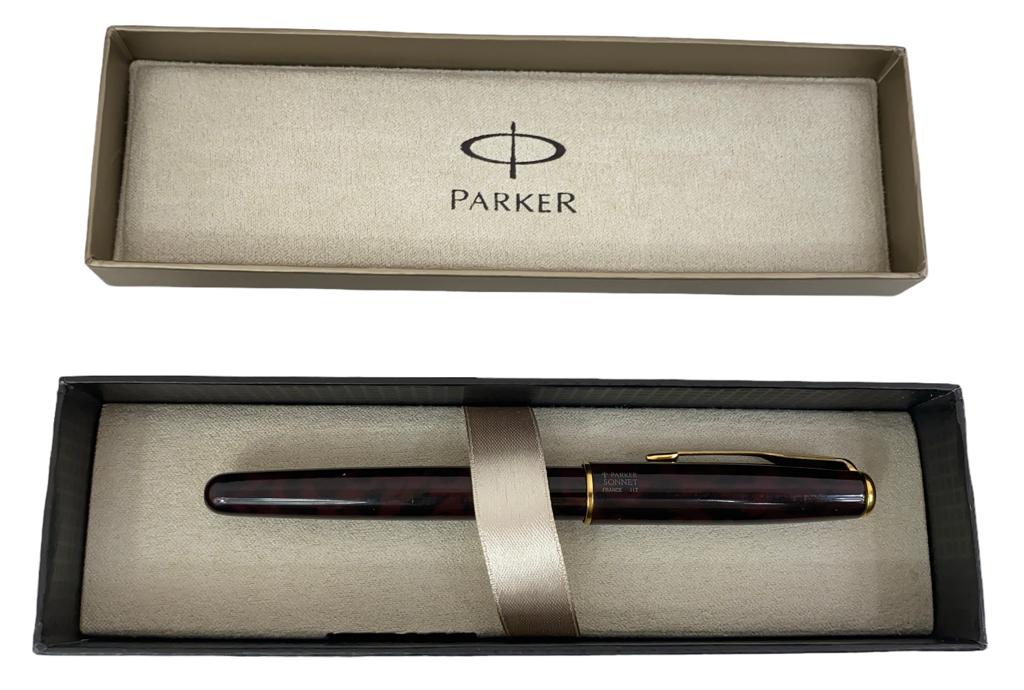 Penna Stilografica Parker Sonnet in Lacca Marrone Rifiniture Oro + Scatola  - AUC5691